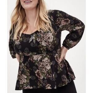 Torrid Womens 0 L 12 Black Skull Floral Crepe Sweetheart Neck Top New